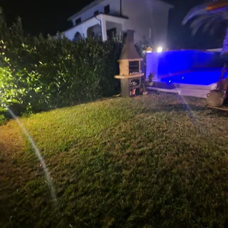 La Di Leonardo, Con Piscina Privata Holiday home