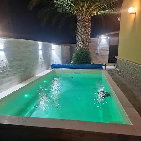 La Di Leonardo, Con Piscina Privata Holiday home